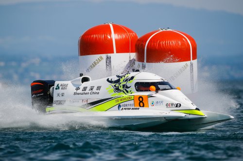 F1H2O 060719 EVIAN PAL150