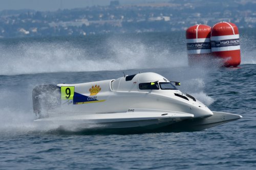 f1h2o 060719 evian UBE103