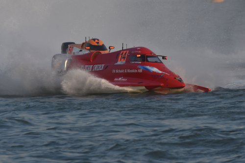 f1h2o 191020 china UBE170