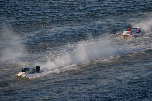 F1H2O Sharjah Simon 20191221 0542