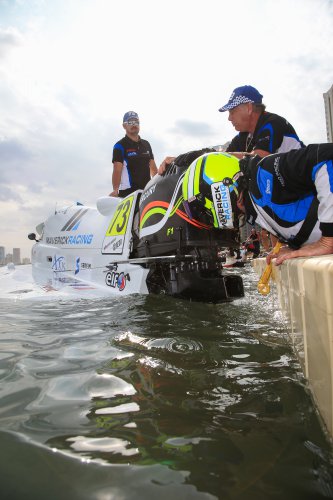 f1h2o 191219 sharjahPAL4557