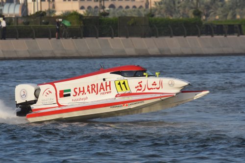 f1h2o 191219 sharjahUBE130