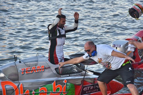 f1h2o 211219 sharjahUBE059