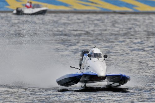 UIM F-4S H2O Grand Prix of Ukraine 2012,  race 1