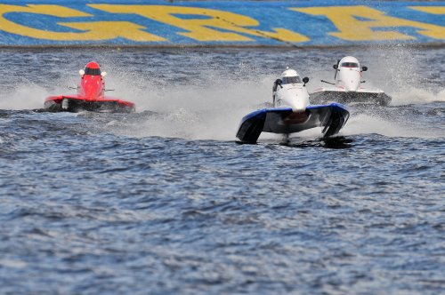 UIM F-4S H2O Grand Prix of Ukraine 2012,  race 1